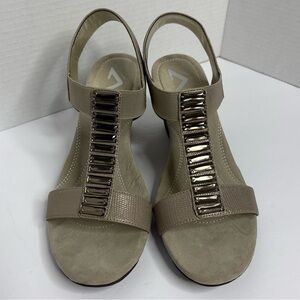 Anne Klein Elegant Beige Sandals Size 8M